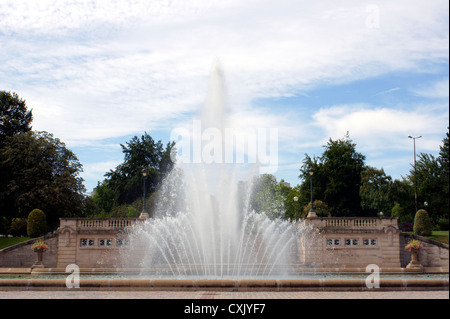 LIMOGES BENEDIKTINER PARK MAIN BRUNNEN Stockfoto