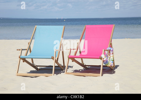 Strand Stühle, Carcans, Gironde, Aquitanien, Frankreich Stockfoto