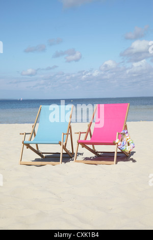 Strand Stühle, Carcans, Gironde, Aquitanien, Frankreich Stockfoto