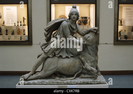 Mithras-Tauroctonos. Römische Statue. Marmor. 2. Jahrhundert. British Museum. London. England. Vereinigtes Königreich. Stockfoto