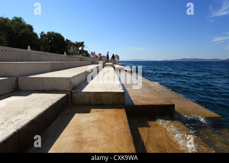 Die Meeresorgel von Nicola Basic auf Halbinsel Zadar, Kroatien. Stockfoto