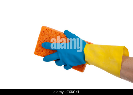 Blau und gelb Kautschuk Handschuh hält einen orangenen Schwamm reinigen Stockfoto