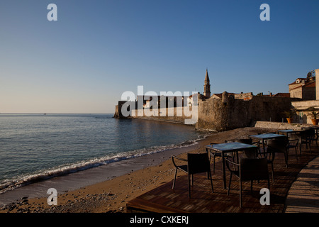 Straßen-Altstadt, Budva, Montenegro Stockfoto