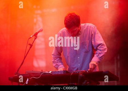 TURIN, Italien - Juni 09: Mount Kimbie am Verkehr Festival 2012 am 9. Juni 2012 Turin, Italien. Stockfoto