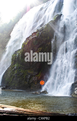 Der berühmte Wasserfall in der Provinz Kamphaeng Phet. Stockfoto