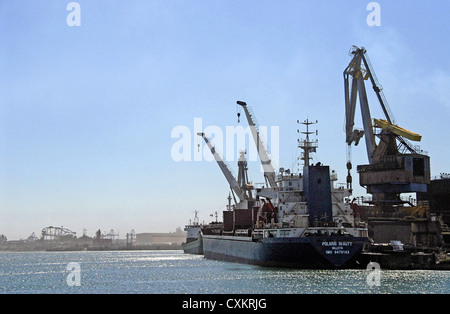 Polaris Beauty Trockenfrachtgutfrachter in Port Fos sur Mer, Bouches du Rhone, Frankreich Europa Stockfoto