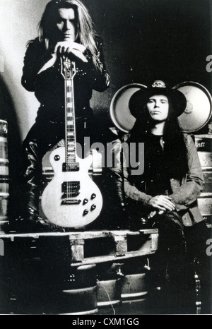 DIE Kult-Promo-Foto von UK-Rock-Gruppe über 1990 mit Billy Duffy auf der linken Seite und Ian Astbury Stockfoto