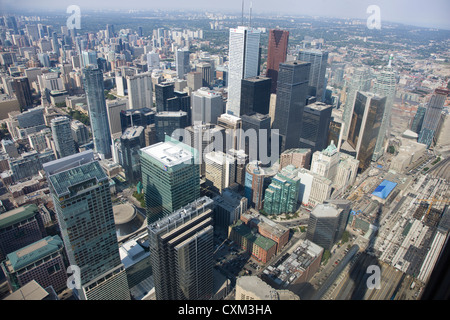 Im Stadtzentrum gelegenes Toronto angesehen von der Spitze des CN Tower Stockfoto