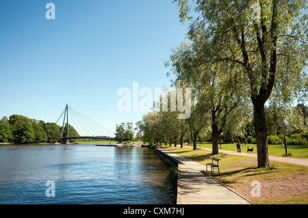 Zeigen Sie Vantaa flussabwärts in der "Altstadt" Teil von Helsinki, Finnland an Stockfoto