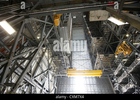 Innenraum des Fahrzeugs Versammlung Gebäude Bucht am Kennedy Space Center Florida USA Stockfoto