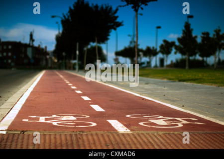 Roten Radwegen und Symbole Stockfoto