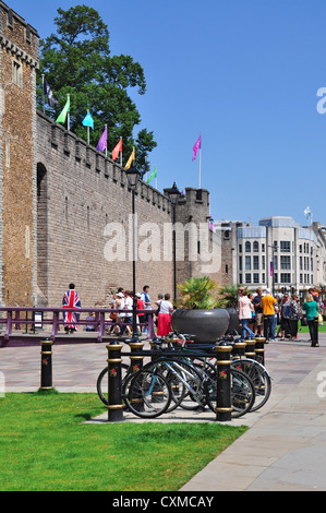 Cardiff Castle am ersten Tag der Eröffnung der Olympischen Spiele 2012. Stockfoto