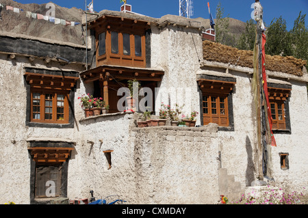 typisches Haus in Saspol, Srinagar-Leh-Highway, Jammu und Kaschmir, Indien Stockfoto