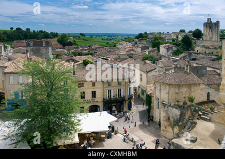 Blick über die Stadt Saint Emilion, Gironde, Aquitanien, Frankreich Stockfoto