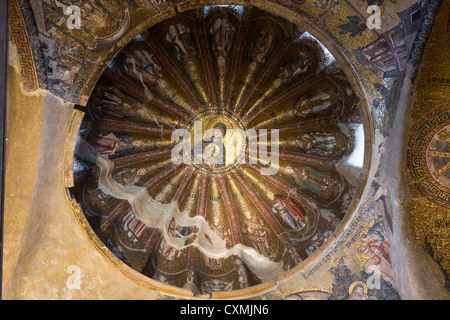 Mosaik der Jungfrau und Mutter mit Kind, die Kirche des Heiligen Erlösers in Chora, Kariye Jami, Istanbul, Türkei Stockfoto