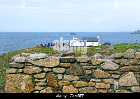 Erste und letzte Erfrischung Haus in England bei Lands End Cornwall Stockfoto