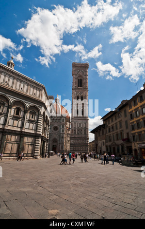 Blick auf den Dom und die Kirche von St. Maria Novella in Florenz Stockfoto