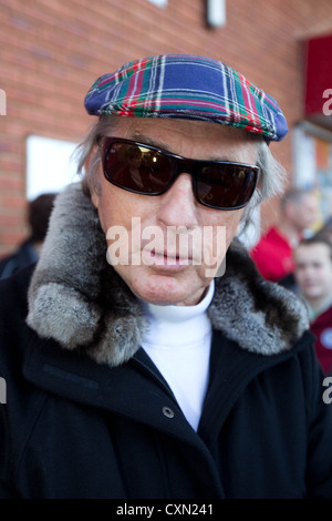 Sir Jackie Stewart am BRM-Tag in den Markt der Stadt Bourne, Lincolnshire Stockfoto