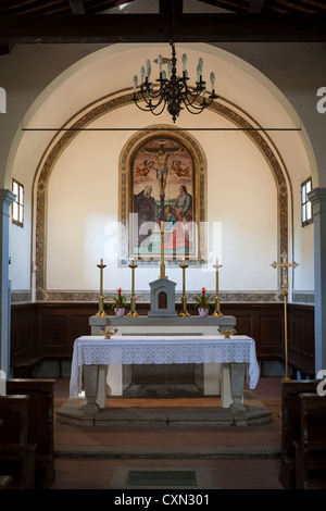 Il Borro, Agristurismo in San Giustino Valdarno, Toskana, Italien, die Kirche im Borgo Stockfoto