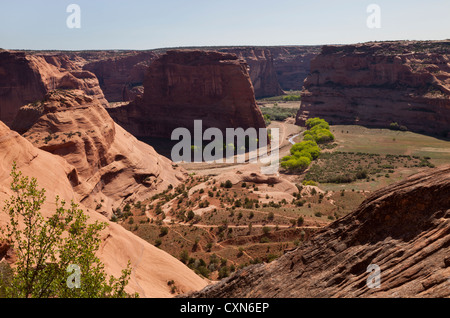 Ein Blick von der White House Ruins Trail in den Canyon de Chelly, Arizona, USA Stockfoto