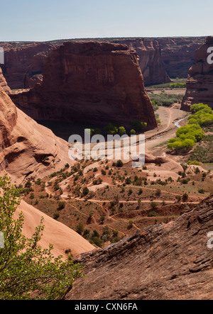 Ein Blick von der White House Ruins Trail in den Canyon de Chelly, Arizona, USA Stockfoto