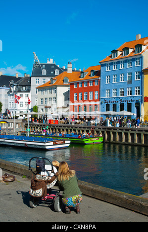 Nyhavn Hafen Kopenhagen Dänemark Mitteleuropa Stockfoto