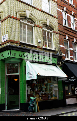 Das berühmte Lina Stores Deli in Soho. Stockfoto