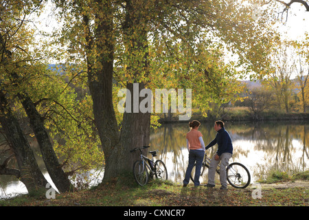 Rioja Wein Region, Radfahren während der Herbstsaison, Spanien, Stockfoto