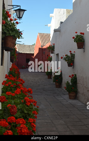 Straße im Kloster Santa Catalina, Arequipa, Peru Stockfoto