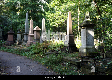 Tower Hamlets Cemetery Park im Londoner East End in der Nähe von Mile End, London, England, UK. Stockfoto