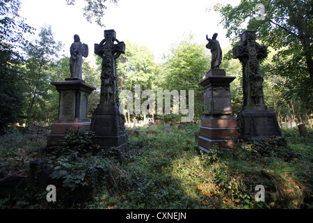 Tower Hamlets Cemetery Park im Londoner East End in der Nähe von Mile End, London, England, UK. Stockfoto