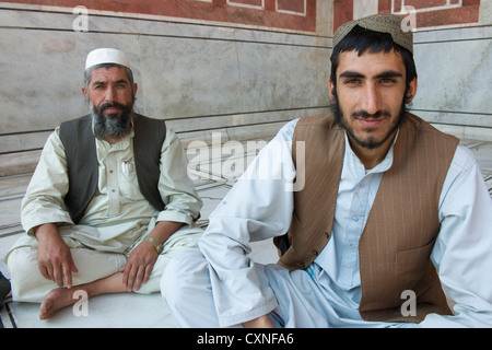 Kandahari Afghanen in der Jama Masjid Moschee, Alt-Delhi, Indien Stockfoto