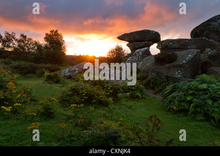 Brimham Rocks, National Trust, Yorkshire, Sonnenaufgang, Herbst Stockfoto