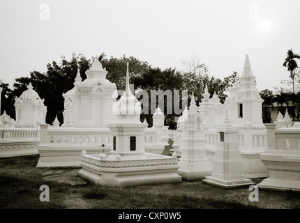 Thai Royal Friedhof im Wat Suan Dok aka Wat buppharam Chiang Mai in Thailand in Fernost Südostasien. orientalische Architektur Kunst historische Reisen Stockfoto