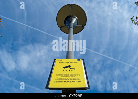 CCTV-Warnung Zeichen, Putney Wharf, Putney, Südwesten von London, england Stockfoto