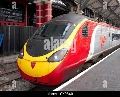 Jungfrau-Züge Westküste-Hauptanschluß Bahnhof Liverpool Lime St Merseyside uk Stockfoto