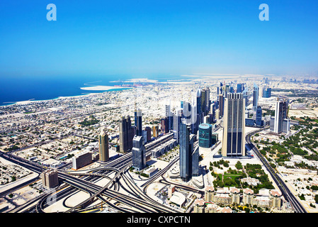 Bild von Dubai downtown, Draufsicht von Dubai City, Business Industrie, Luxusobjekte, Vereinigte Arabische Emirate, Arabische urban street Stockfoto