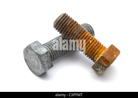 Rostige Schraube und Mutter isoliert auf weißem Hintergrund Stockfoto