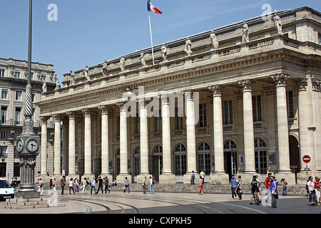 Bordeaux, Frankreich, Kolonnade auf Prinzip Erhebungen des Grand Theater, Oper, Place De La Comedie. Stockfoto