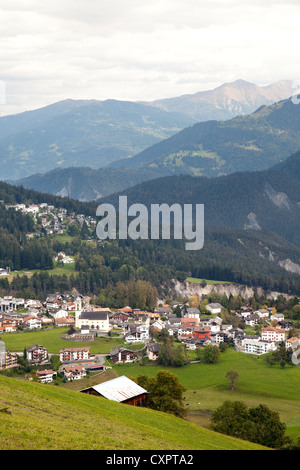 Alpen Urlaub Dorf von Laax, in der Nähe von Flims, Graubünden, Schweiz, Europa Stockfoto