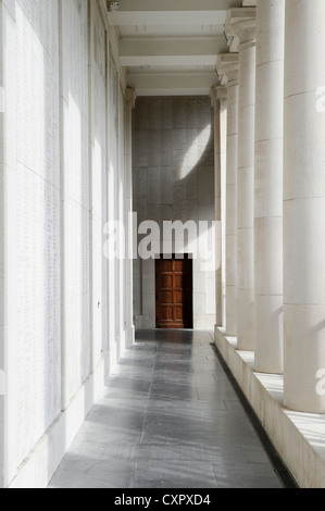 Gedenkstätte Menin Gate auf die fehlende ist ein Kriegsdenkmal in Ypern, Belgien. Stockfoto