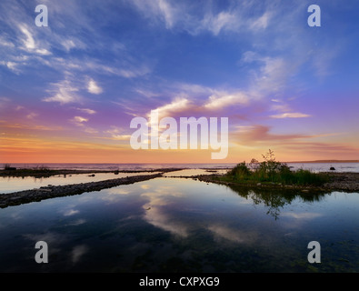 Sonnenuntergang am See Stockfoto