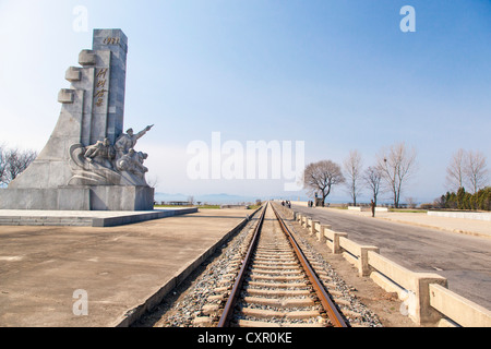 Demokratischen Völker Volksrepublik Korea (DVRK), Nordkorea, Nampo, Denkmal an der Westmeer-Talsperre Stockfoto