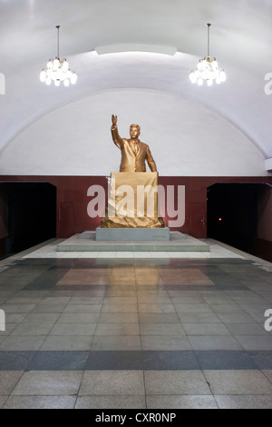 Demokratischen Völker Volksrepublik Korea (DVRK), Nordkorea, Pjöngjang, eines der vielen 100 Meter tiefen u-Bahnstationen Stockfoto