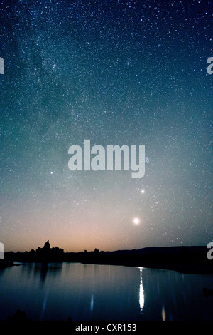 Sternenhimmel bei Nacht, mono Lake, Kalifornien, usa Stockfoto