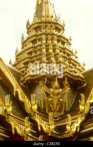 Alten Bangkok Juli-2000 (digitale Folien-Conversions) der Grand Palace, innere Gebäude, goldenen Buddhas, Reliefs, Bangkok, Thailand Stockfoto