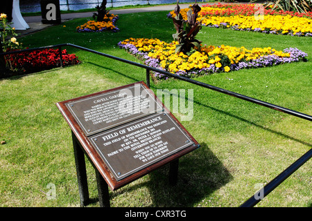 Ein Memorial Garden in Inverness, Schottisches Hochland, gewidmet dem Andenken von Edith Cavell, eine Krankenschwester während dem ersten Weltkrieg. Stockfoto