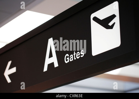 Zeichen, "Gates" am Flughafen Zürich oder Flughafen Kloten, ZRH, Schweiz, Europa Stockfoto