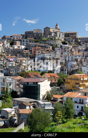 Blick auf die Altstadt von Castiglione di Sicilia, Sizilien, Italien, Europa Stockfoto