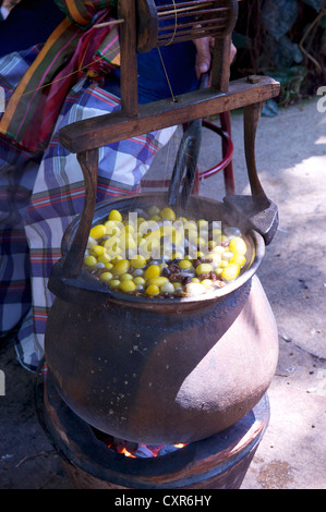 Traditionelle Herstellung von Seide, Jim Thompson House, Bangkok, Thailand, Asien Stockfoto